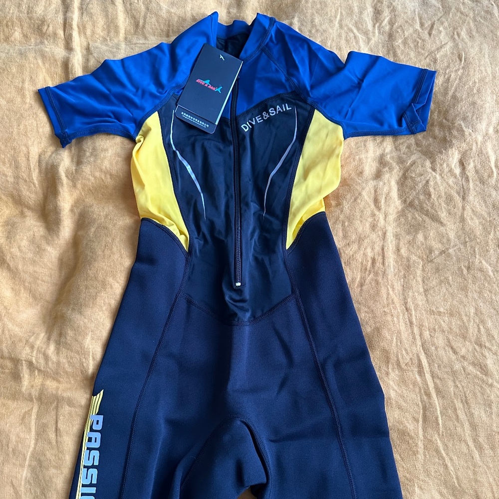 NEW Women Shorty Wetsuits UV Protection Zipper Diving Suit 1.5mm Neoprene Dive